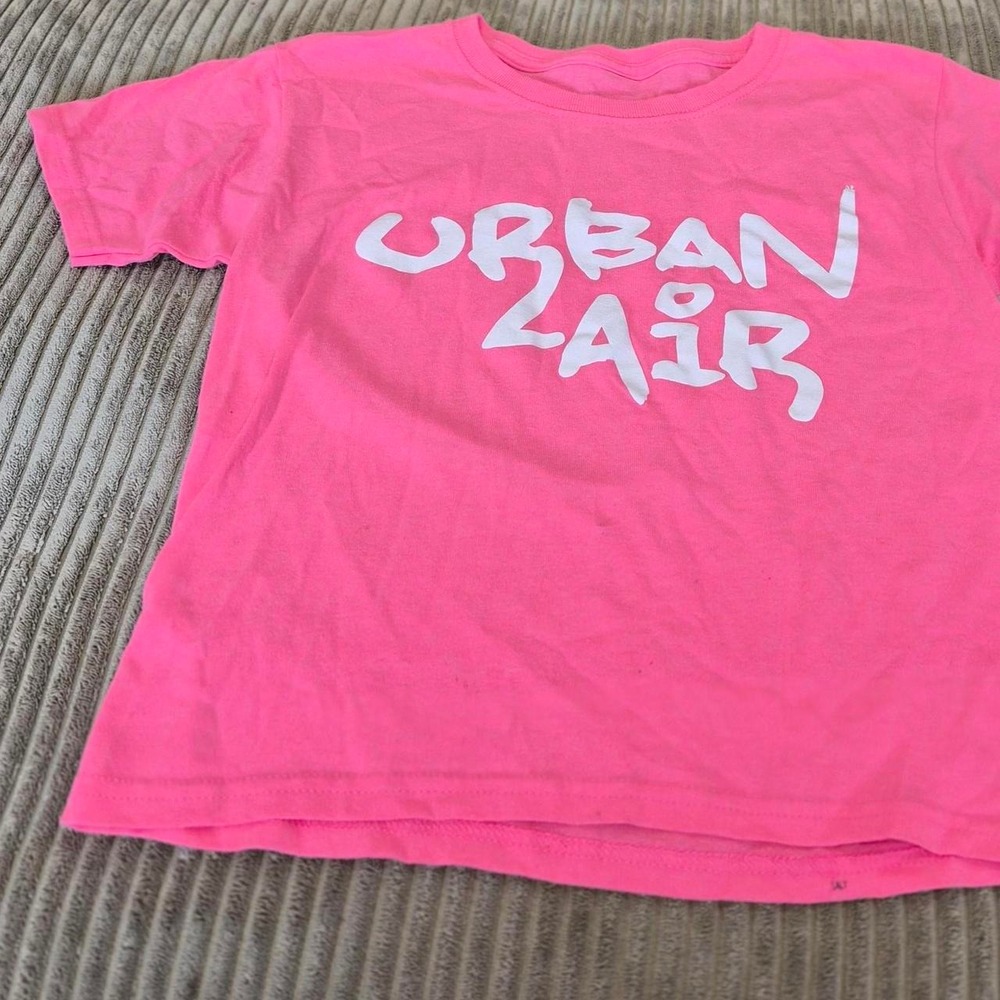 Urban Air Adventure Park Youth Neon Pink Graffiti Logo Graphic Play Tee No Tag